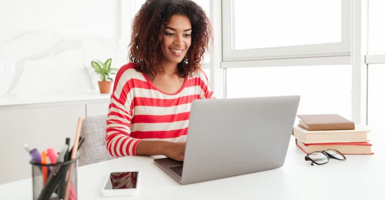 Cursos Gratuitos na Espanha para Quem Tem Entre 18 e 30 Anos: Veja Como Participar