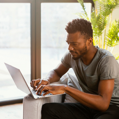 Aproveite a chance de estudar com cursos 100% gratuitos e certificados